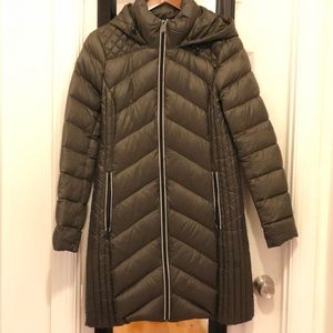 Ultra light weight Jacket | BCBGeneration